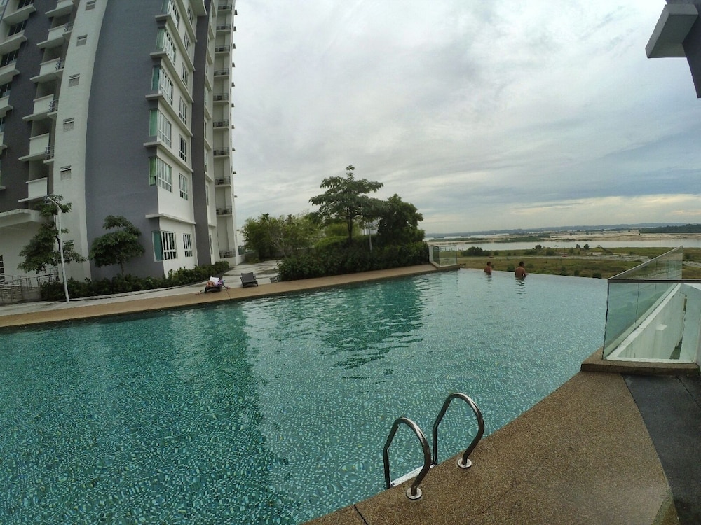 City Living with Panoramic Sea Views at Danga Bay