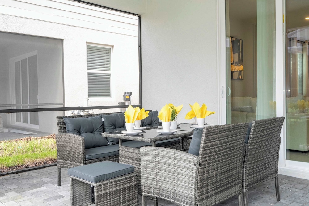 Stunning 7Bd Jacuzzi Pool & Close To Disney @ Windsor Cay 16217