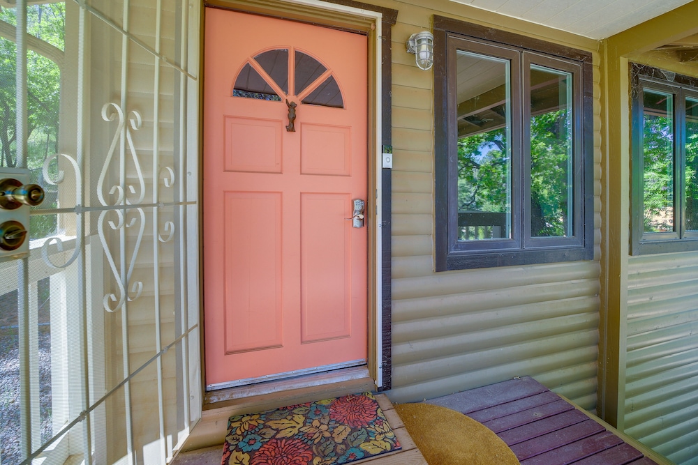 Strawberry Cabin Rental w/ Deck  Mountain Views! - Property Image 12