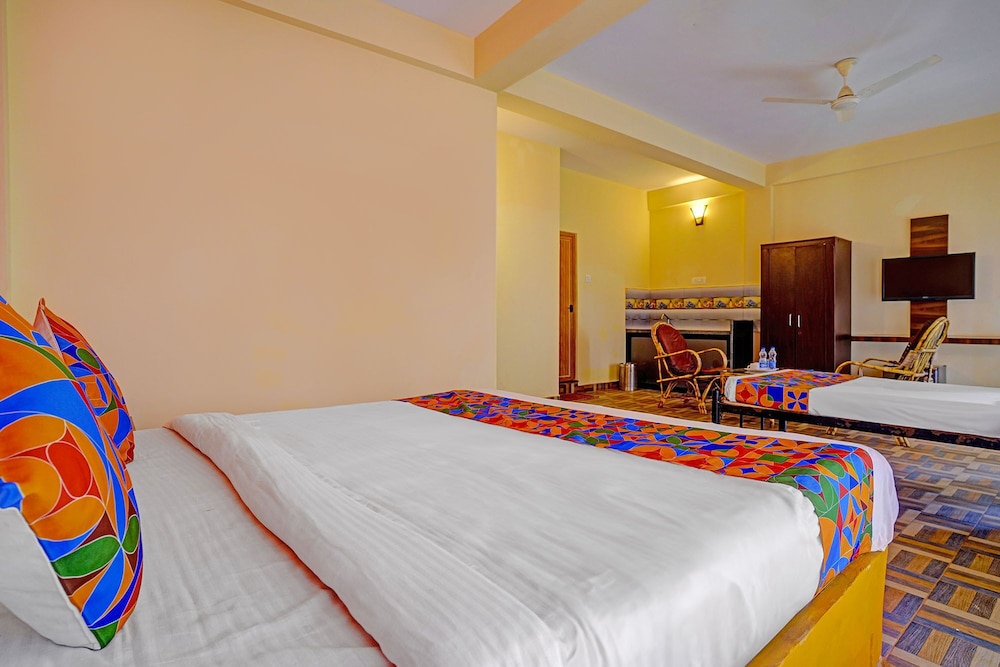 Fabhotel Padma