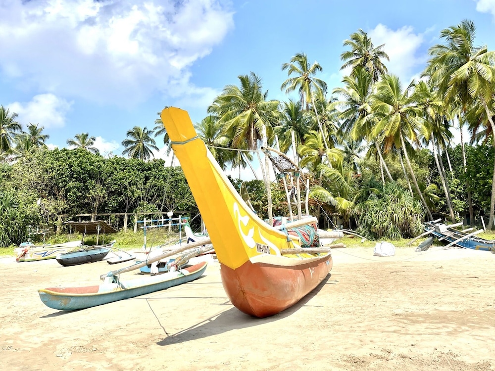 Isana Beach House