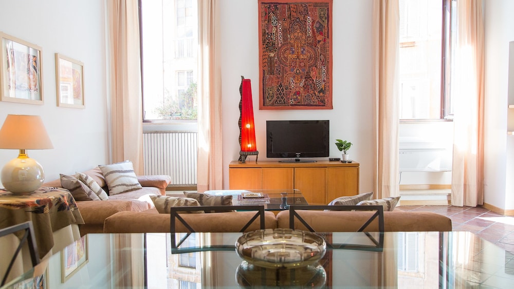 Rental in Rome Bovari