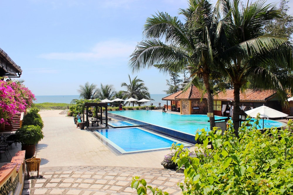 Poshanu Resort