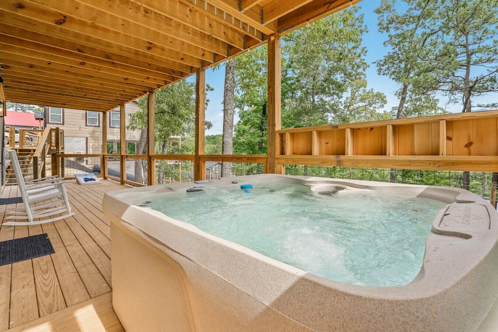 Summit Luxe Resort