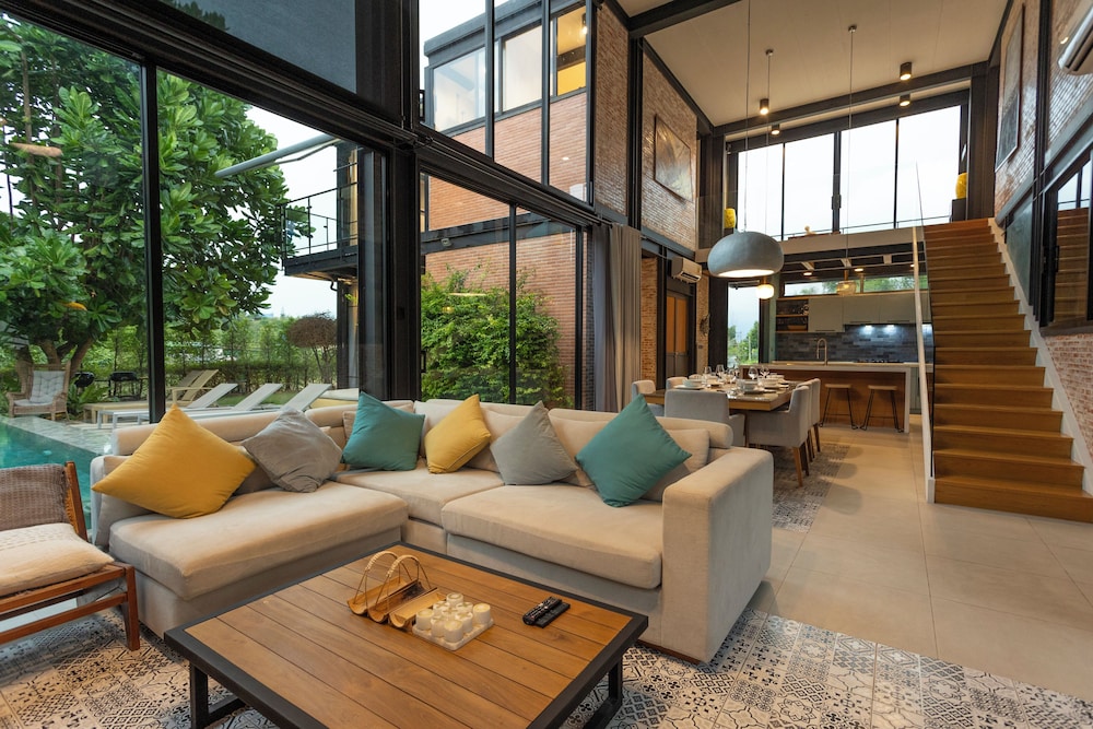 6Br Modern Designer Furniture Gym V62