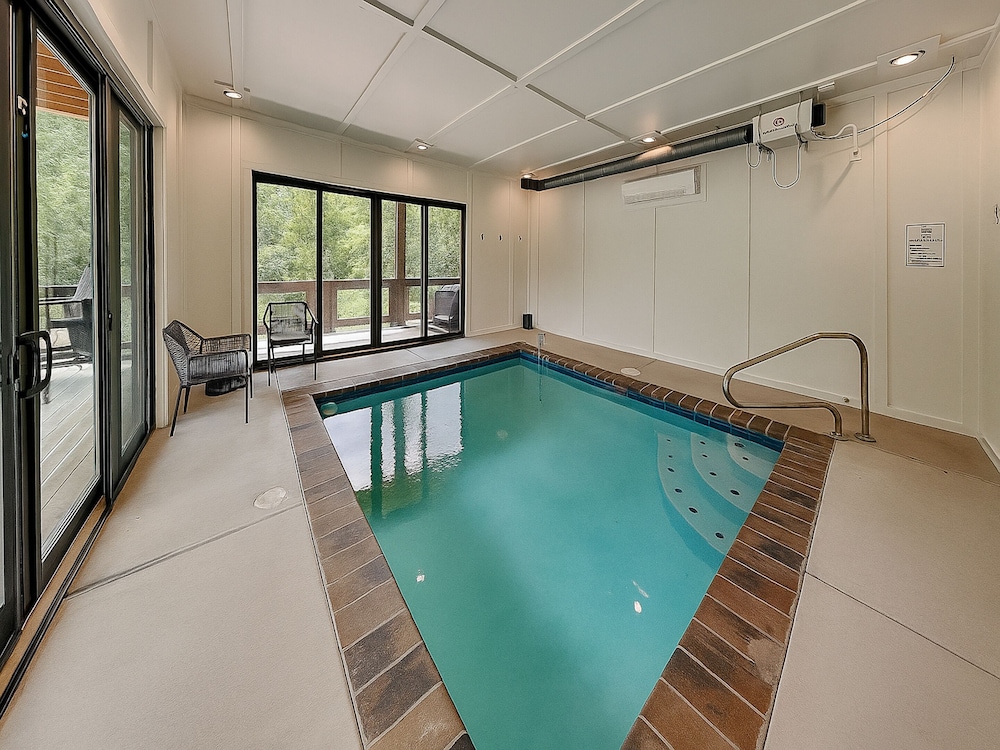 Smoky Ridge Sanctuary by Jackson Mountain Rentals