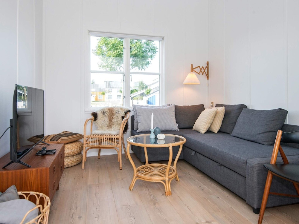 6 Person Holiday Home on a Holiday Park in Ebeltoft