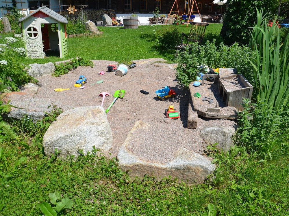 Photo 24
