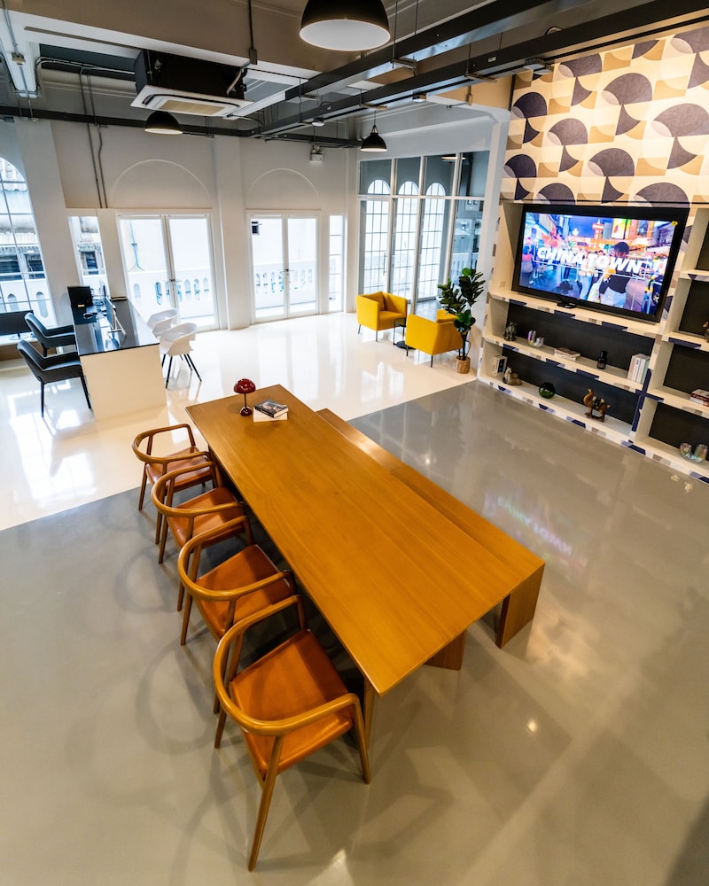 meeting & event spaces