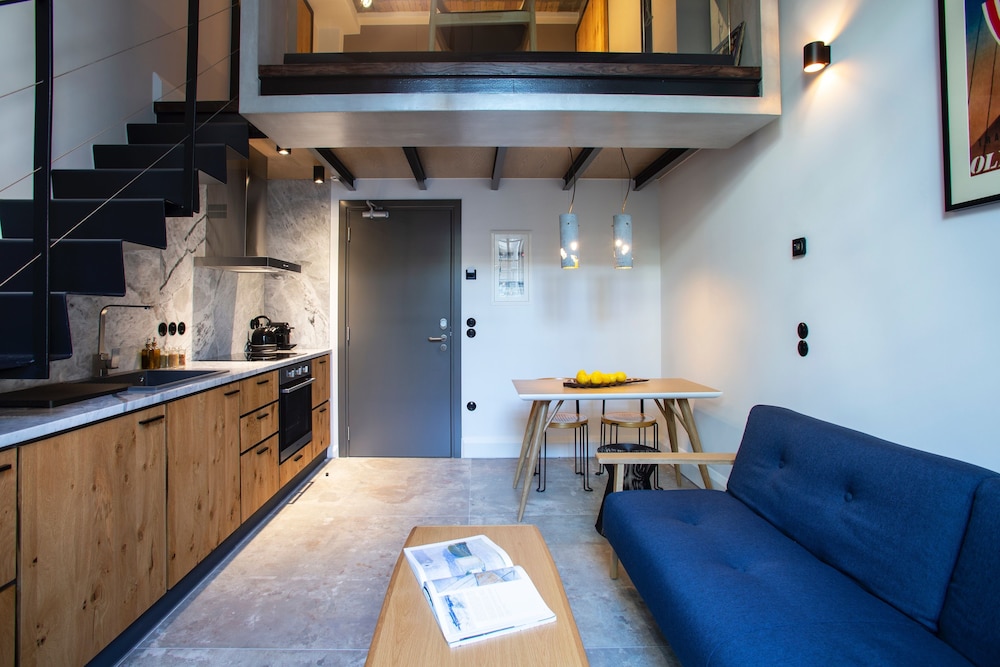 The Foundry Suites