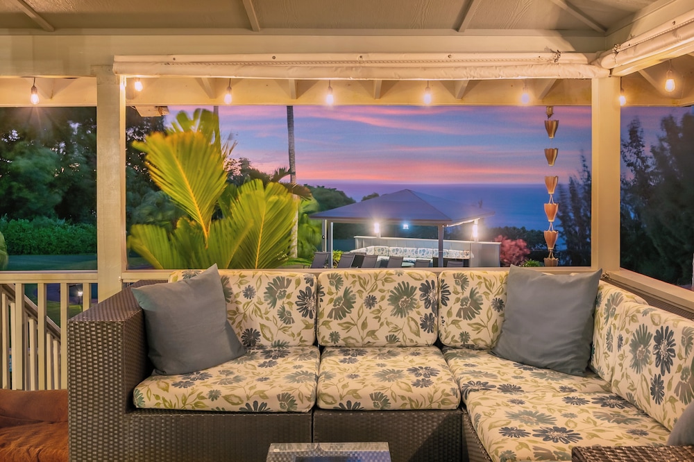 Secret Beach House in Kilauea