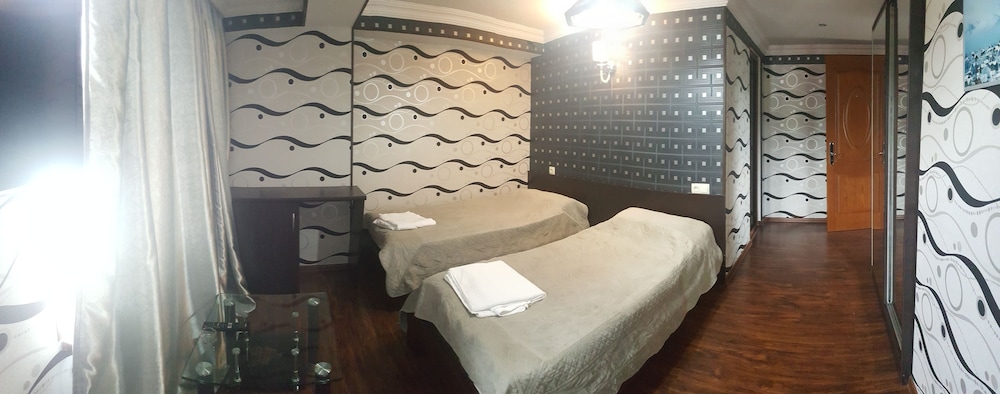 Amadeus Hotel