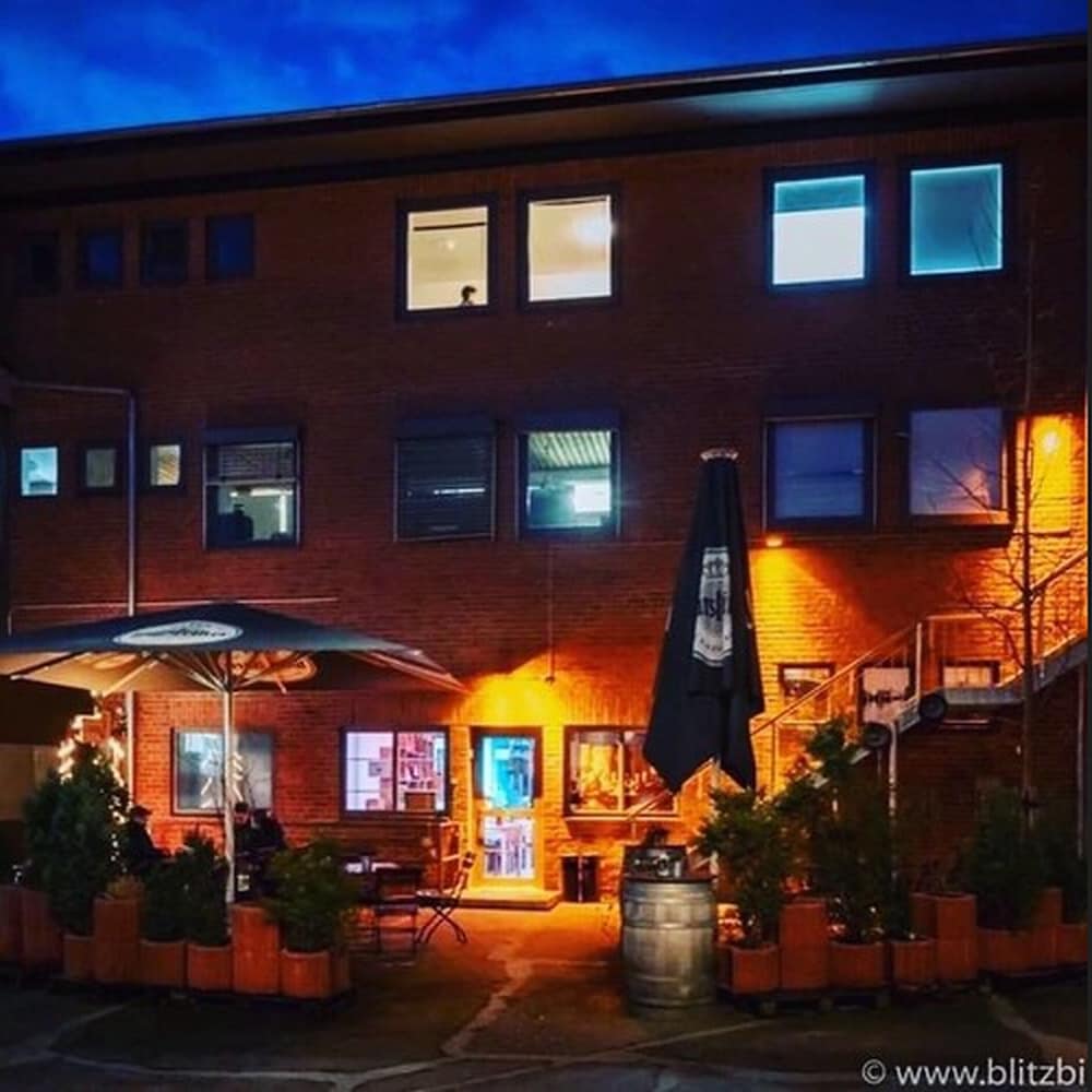 Photo 9