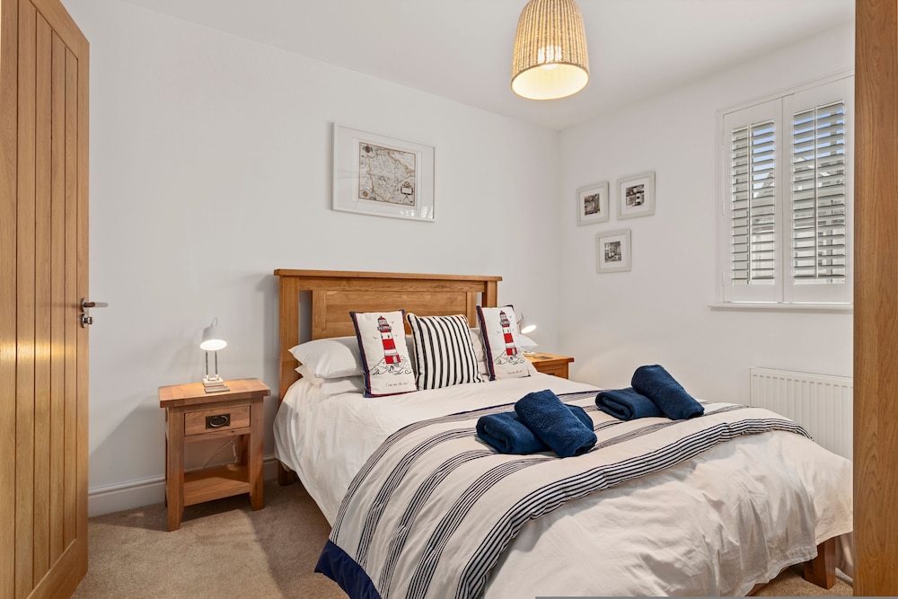 Maes-y-berllan - Close to Village and Beach