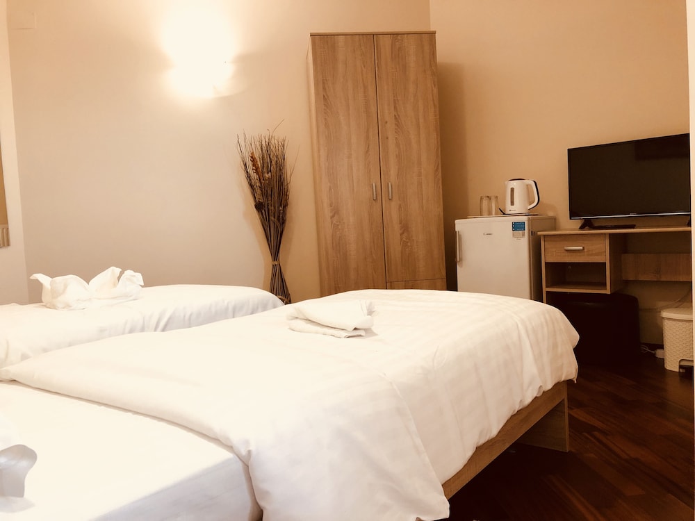 Monte Carlo Palace Rooms