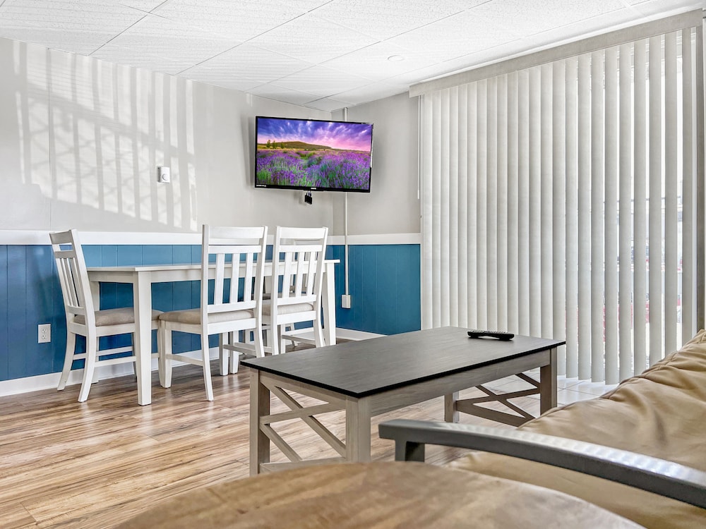 Ocean Air Suites - Property Image 22