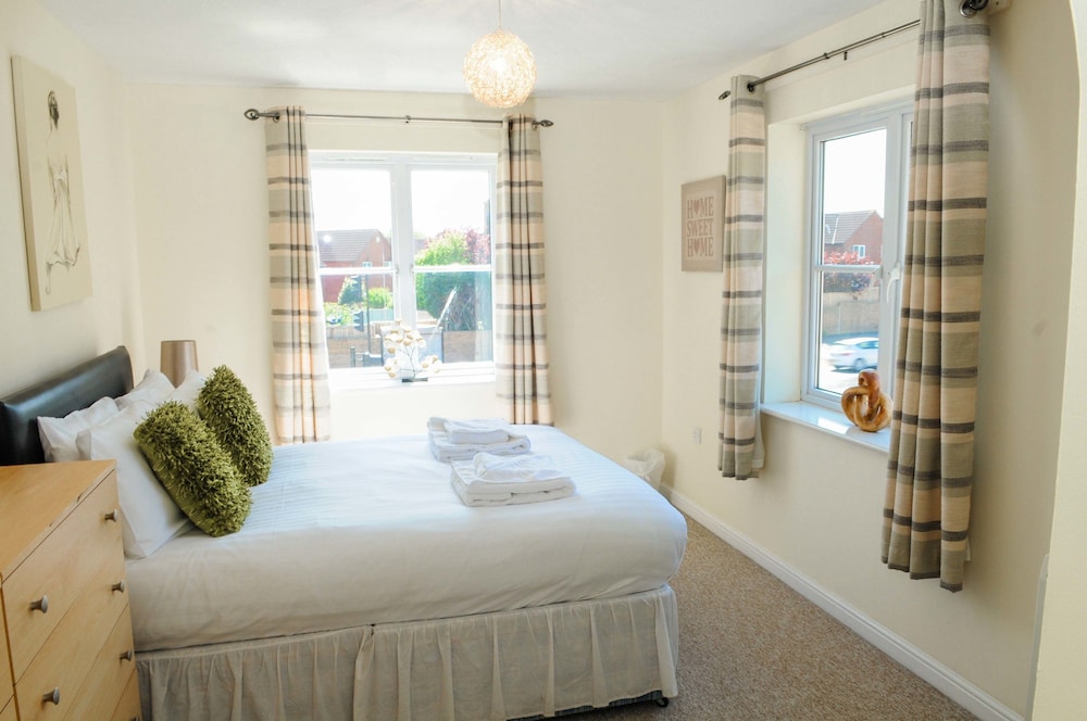 Your Stay Bristol Orchard Gate view 5