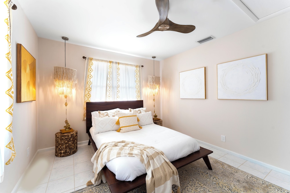 Palm Beach Paradise | Villa w/ Beach, Pool, Cinema & Tiki