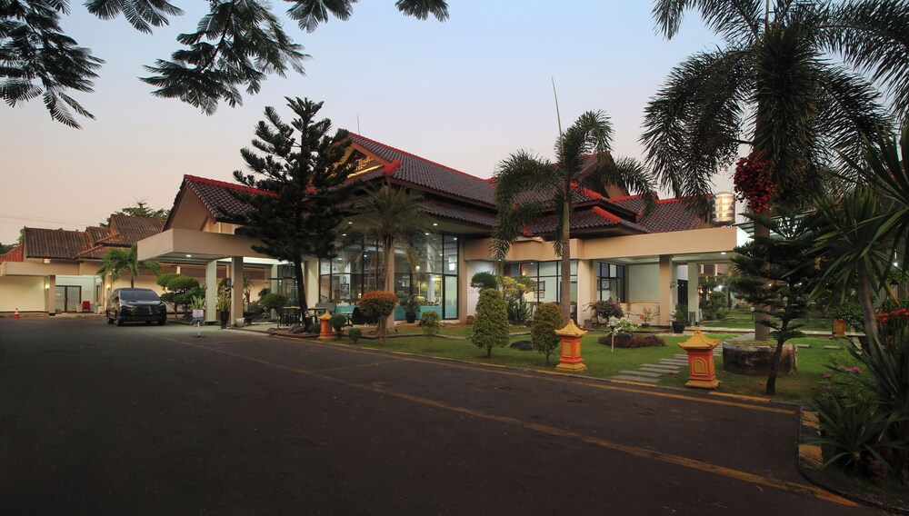 Hotel Grand Trisula Indramayu