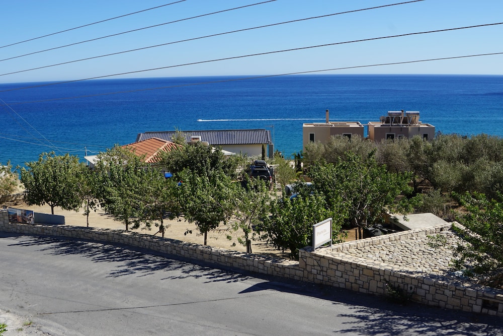 Portela Suites Kastri