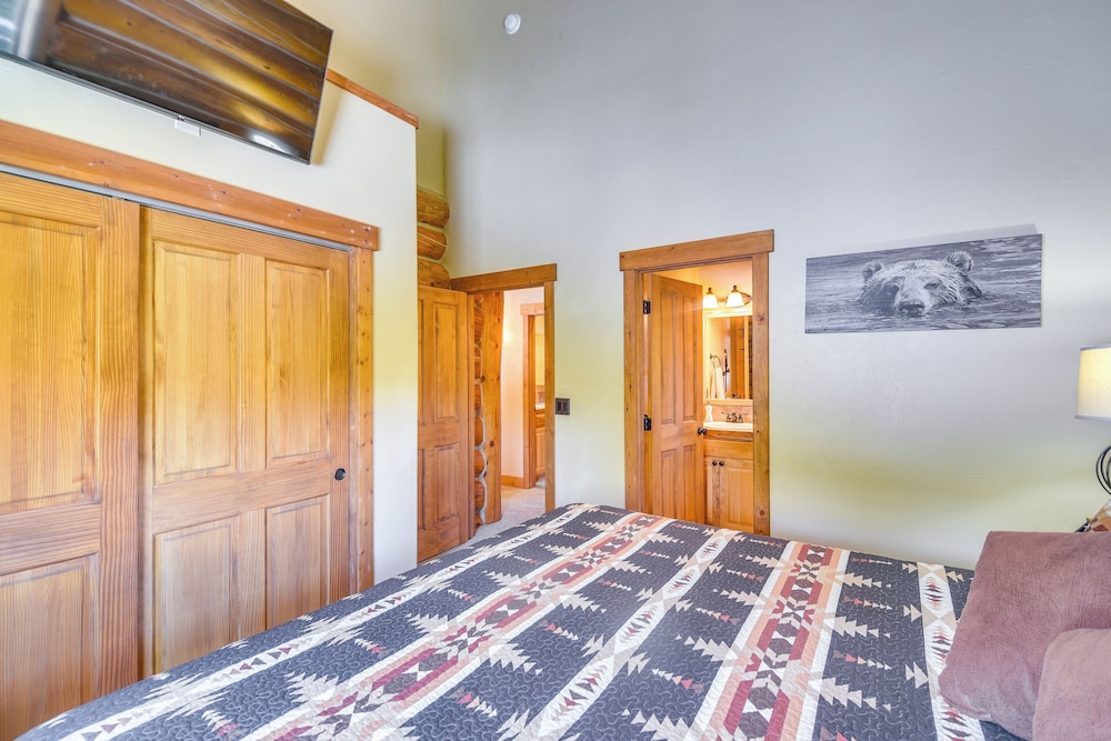 Close to Rmnp & Beach: Grand Lake Cabin Retreat!