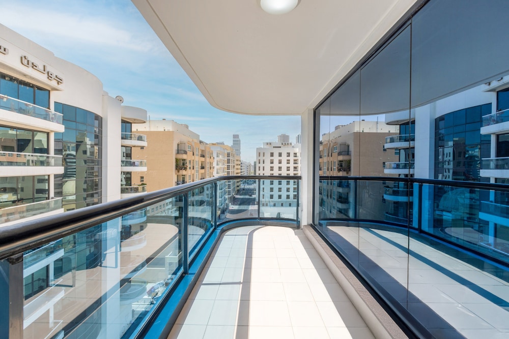 Golden Sands 10 Hotel Apartments