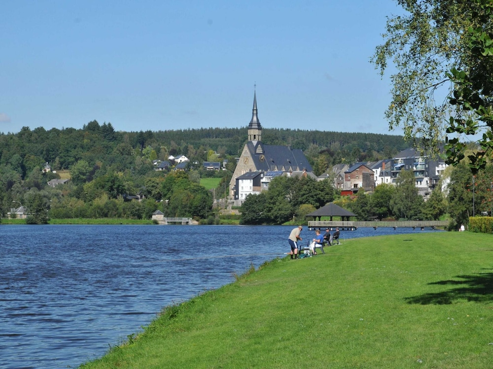 Comfortable, Renovated House With a Microwave, Near Vielsalm