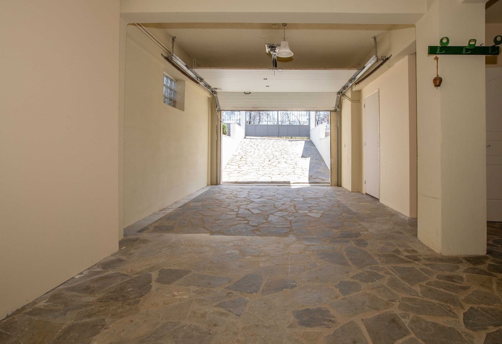 Villa with S. Pool Theologos by GHH