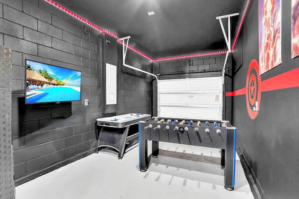 Solara 7BR Resort Home w Pool, Hot Tub & Games