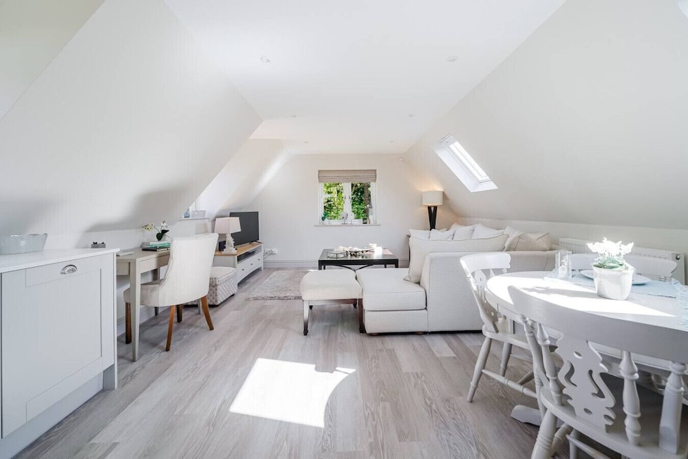 April Lodge in Sunningdale