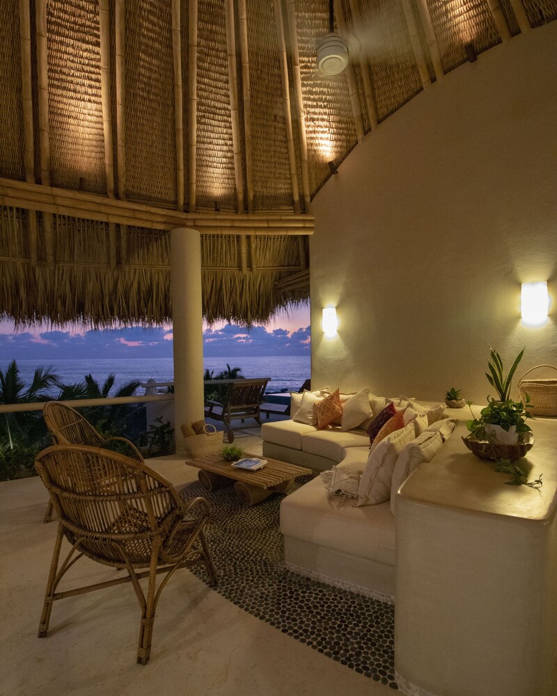Punta Majahua Condos