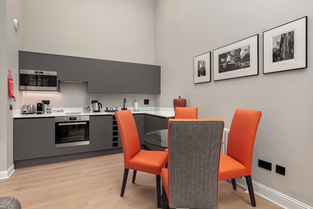 Destiny Scotland George IV Apartments