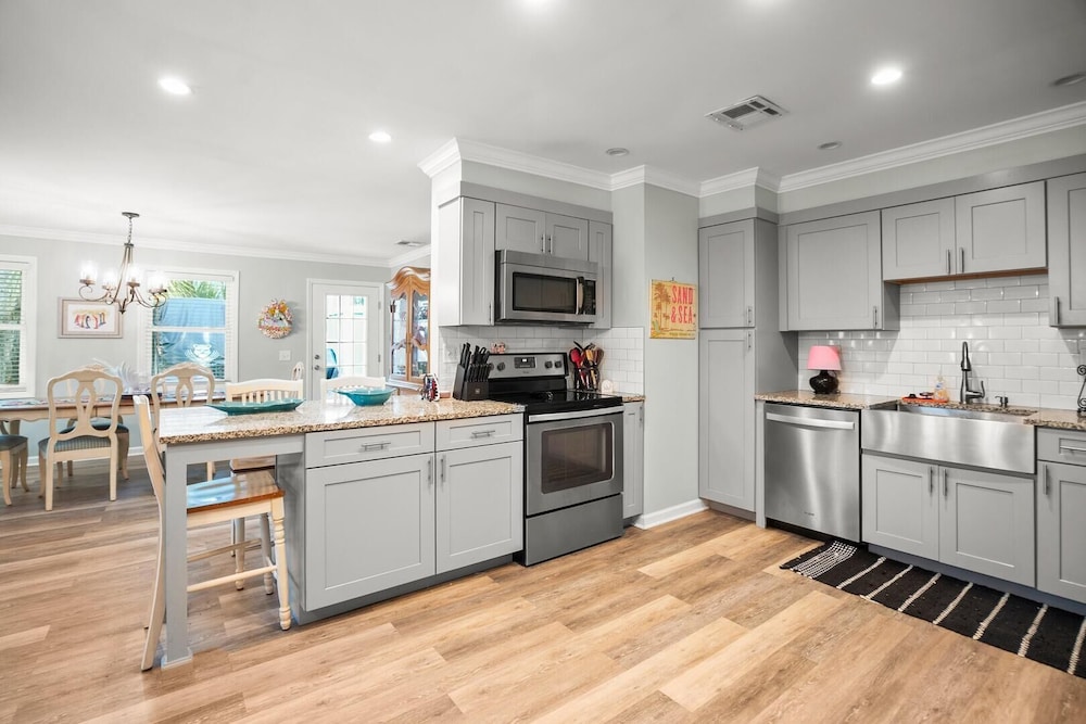 Distinctive Island Living - 835 Bonito Rd, Fripp Island