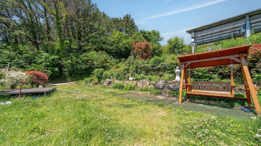 Geoje Youngsu Pension view 3