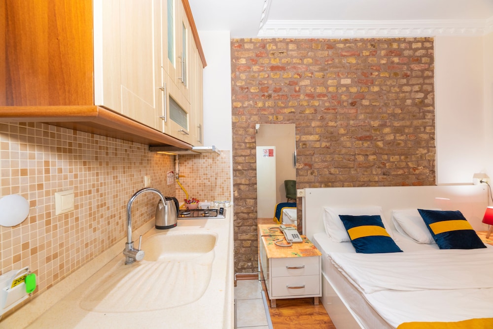 Opera House Otel - Image 44