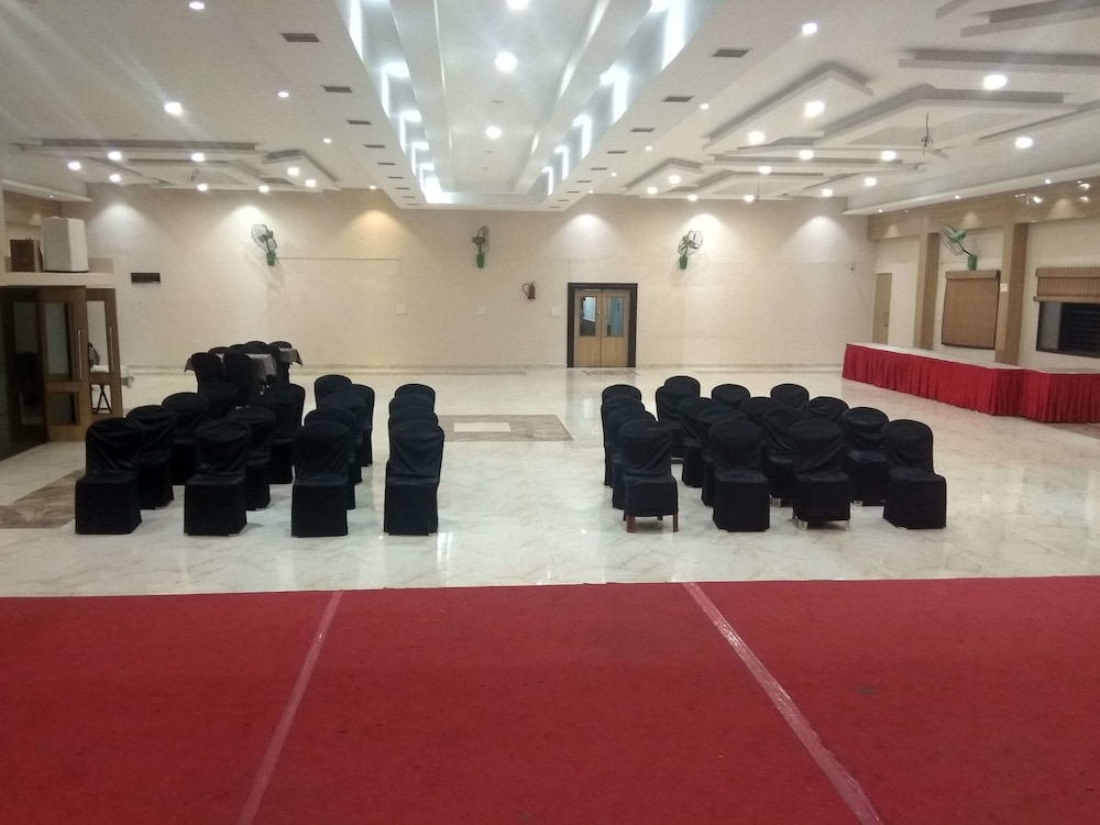 meeting & event spaces