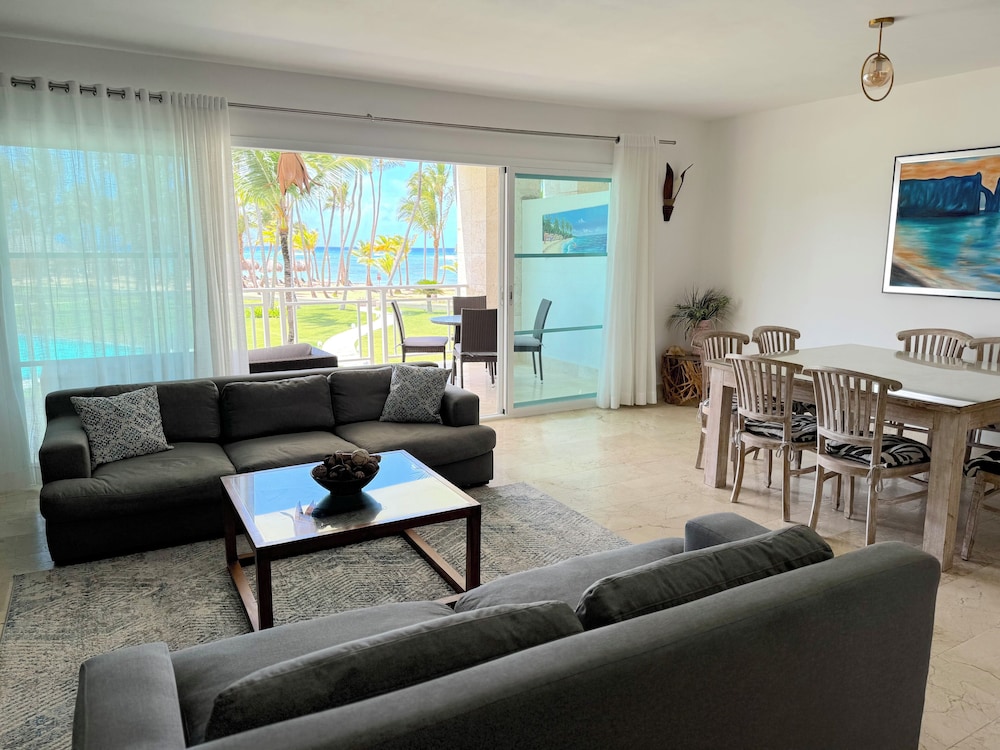 Playa Palmera Beach Front Apartments