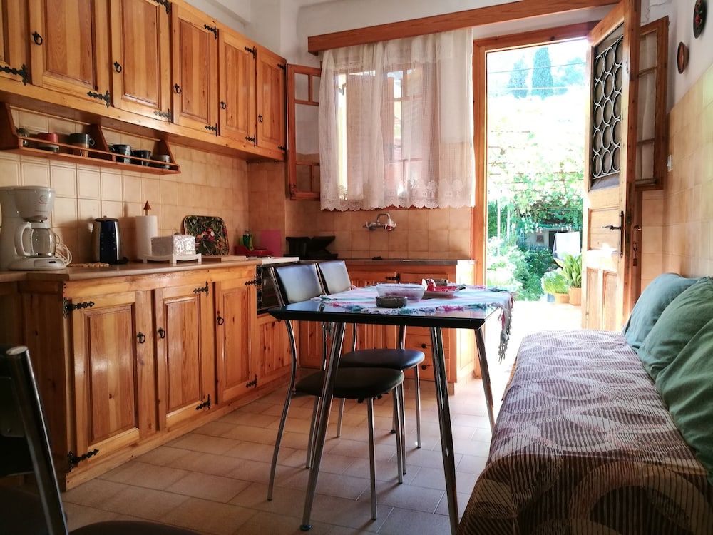 Alekos Beach Houses-Jerasimo