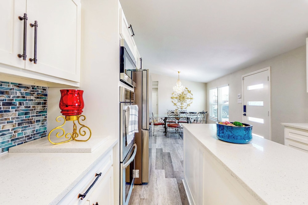 Lake Tawakoni Thrills - Cozy Home!