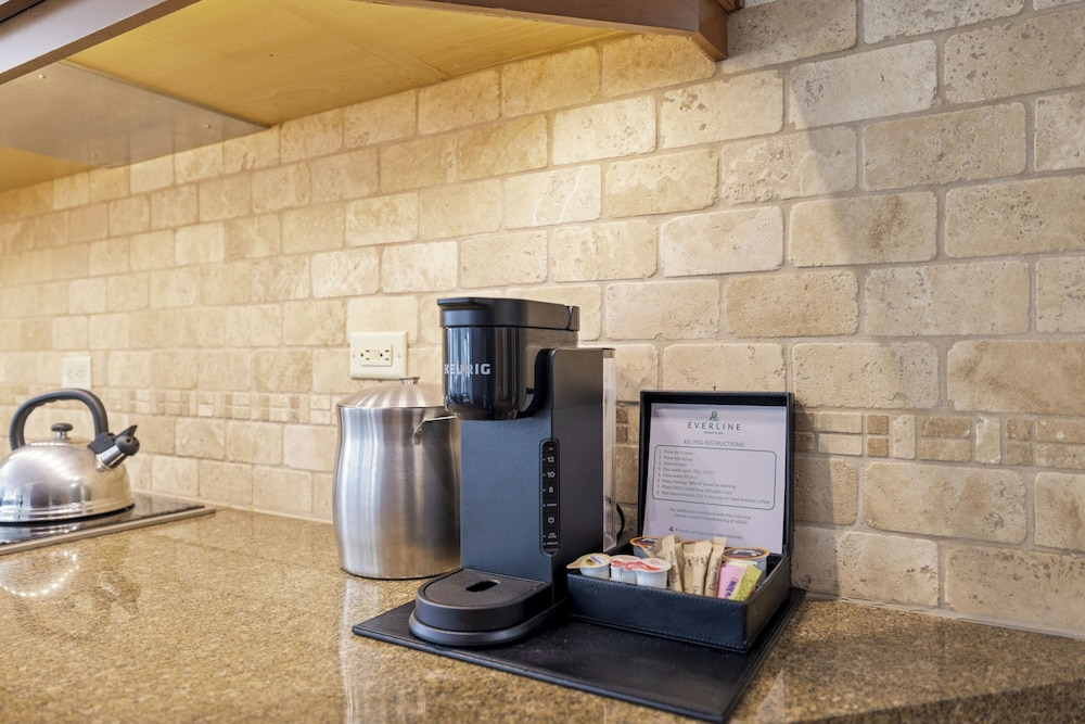 Valley View Condo w/ Resort Amenities