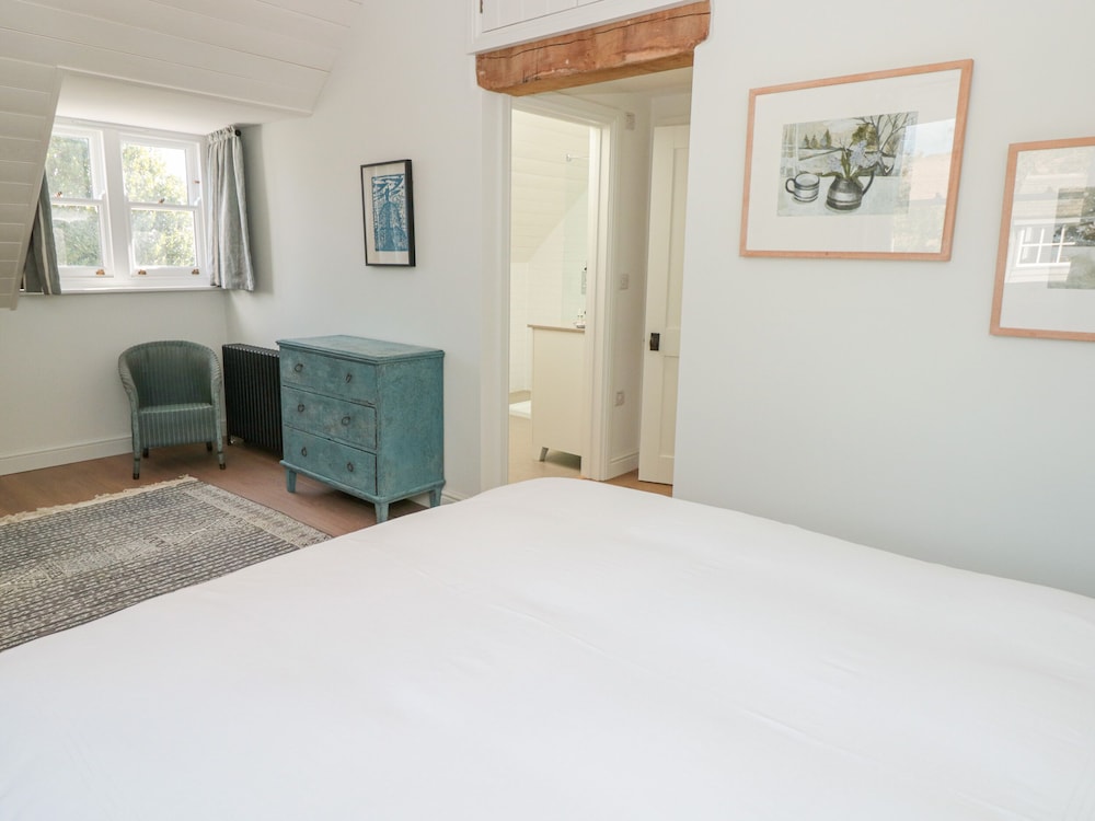 Willow Cottage view 2