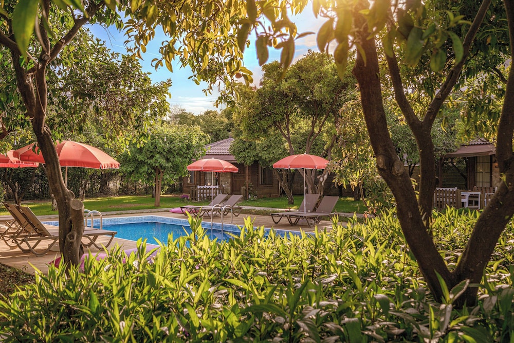 Mandarin Bungalow