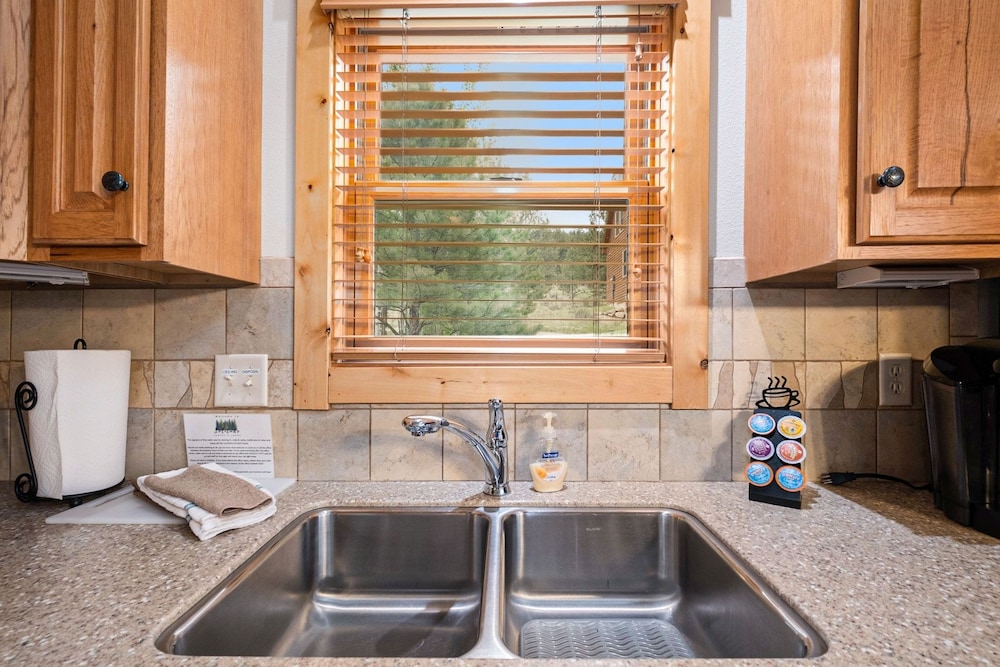 Cozy Solitude Cabins - Estes Park CO