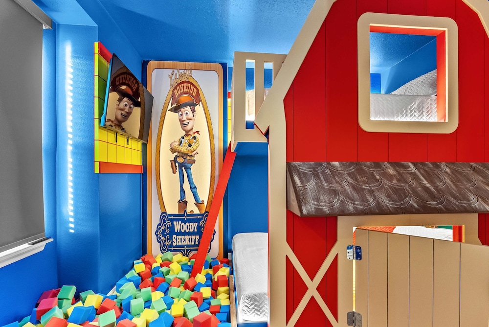 Designer 5BR Gameloft Foam Pit Lazy River 16164