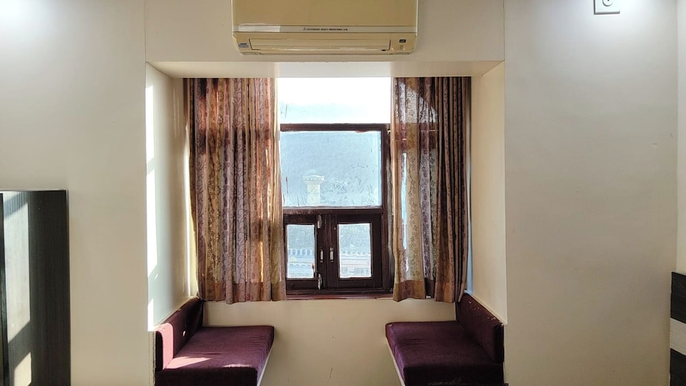 Mangal Murti Hotels Pvt. Ltd.