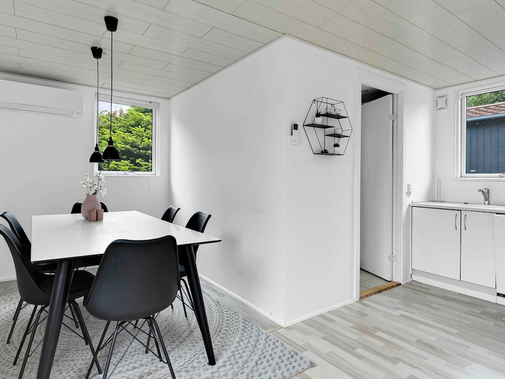 5 Star Holiday Home in Vaeggerlose