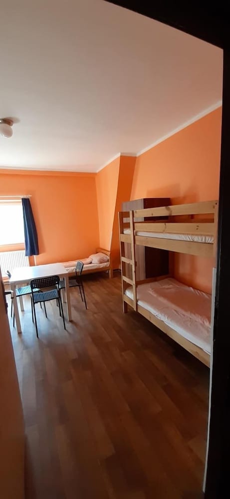2-Rent Group Hostel Apartments EVE74