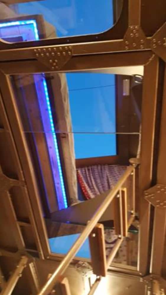 Cablewayroom