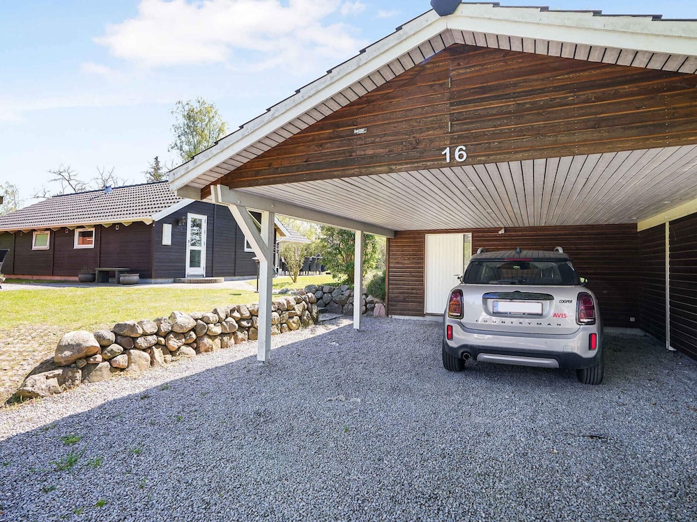 5 Star Holiday Home in Tikob