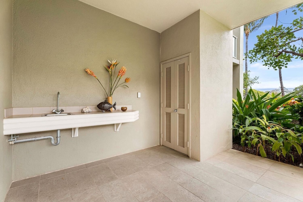 Ground Floor Corner Unit - Vrkcv
